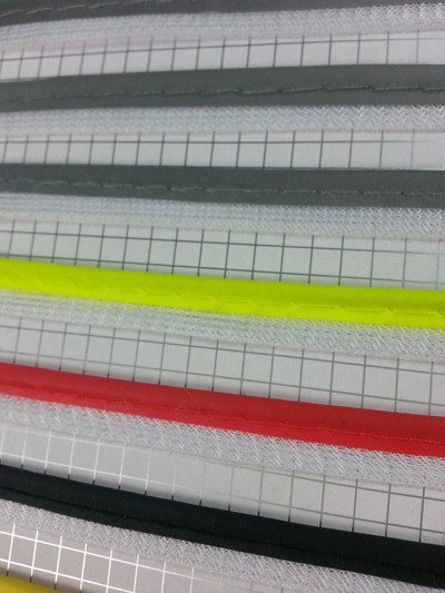 GZ-YUGG 反光邊條 後面照